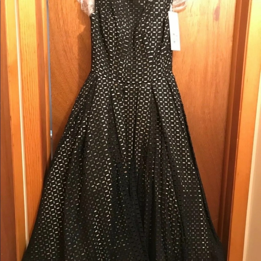 π Jovani Fit and Flare Black Cocktail Dress size 6 - Picture 4 of 9